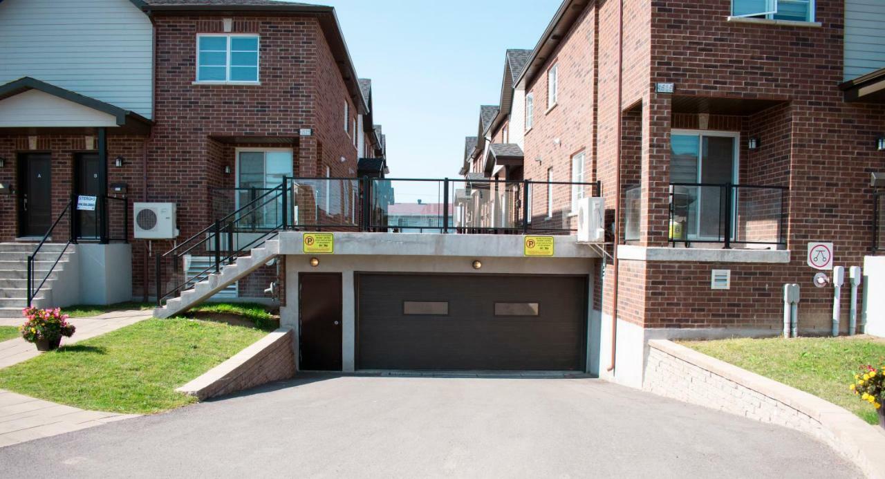 Luxury Two Story Villa Unit A Laval Zewnętrze zdjęcie